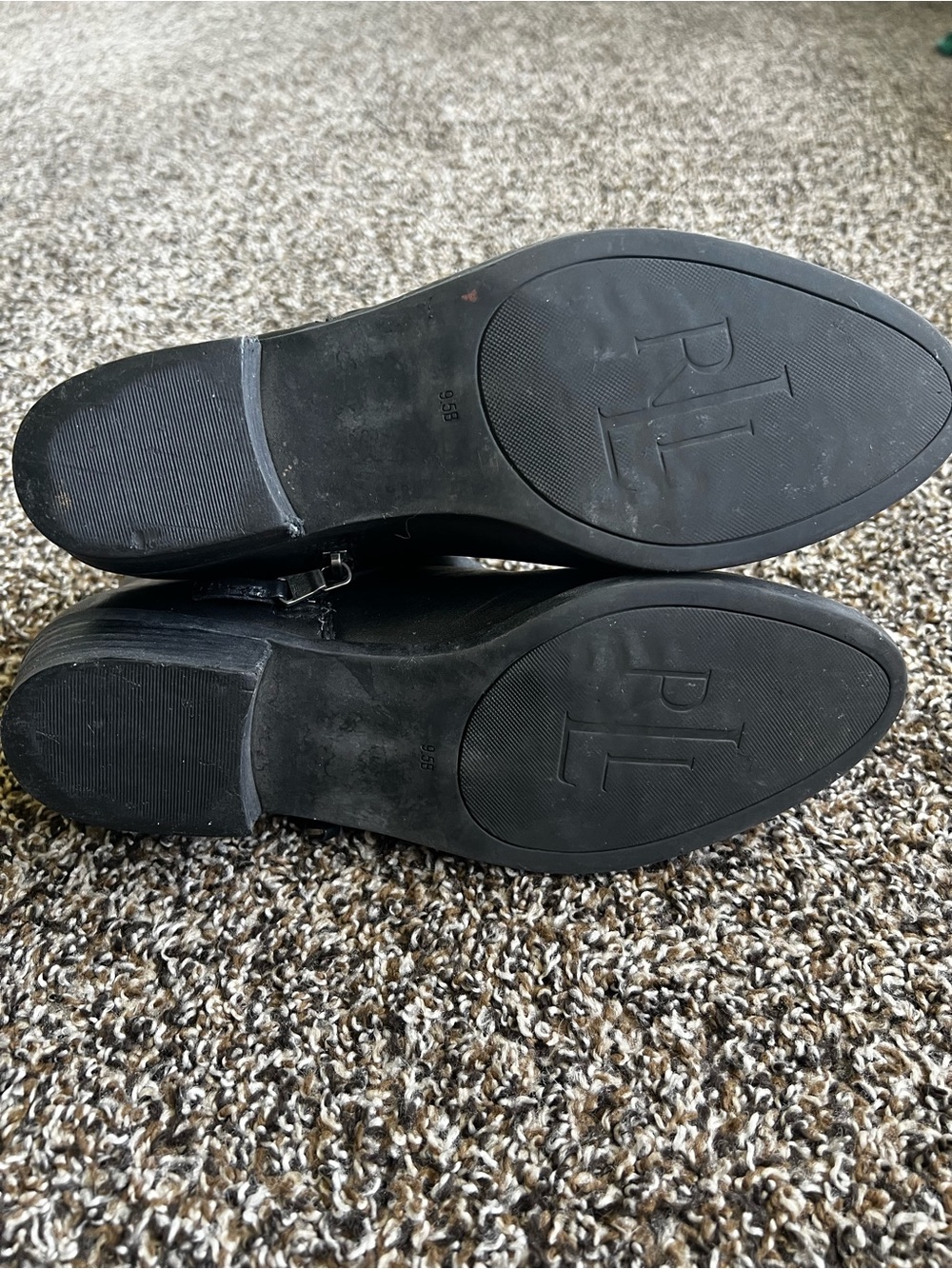 Ralph Lauren Black Leather Pointed Ankle Booties - Picture 7 of 8